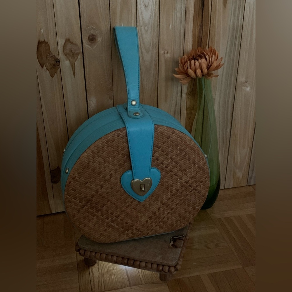 JUICY COUTURE | Vintage leather and rattan train bag